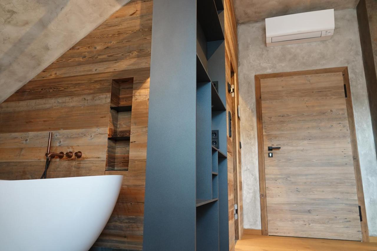 Appartement Der Extraklasse Mit Whirlpool Roding Exteriér fotografie