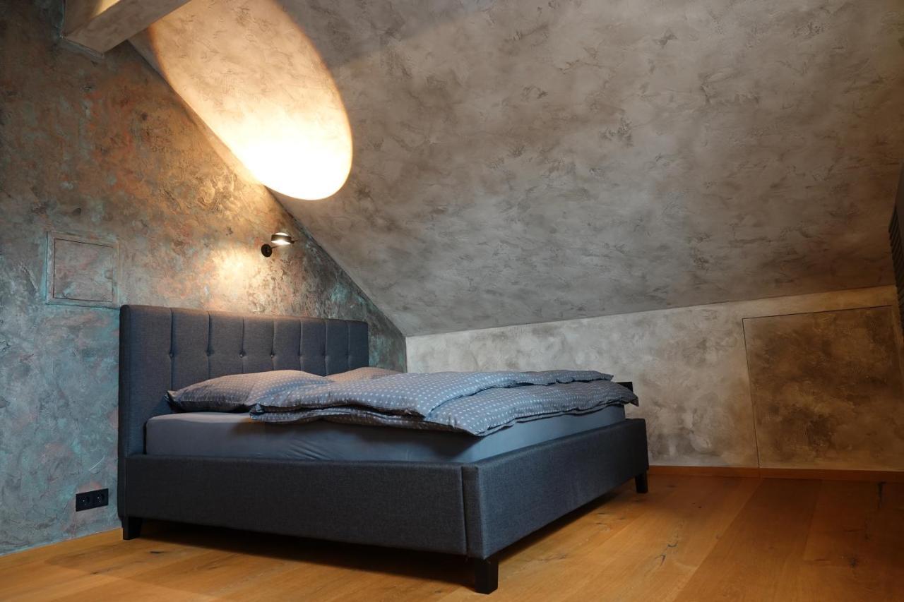 Appartement Der Extraklasse Mit Whirlpool Roding Exteriér fotografie