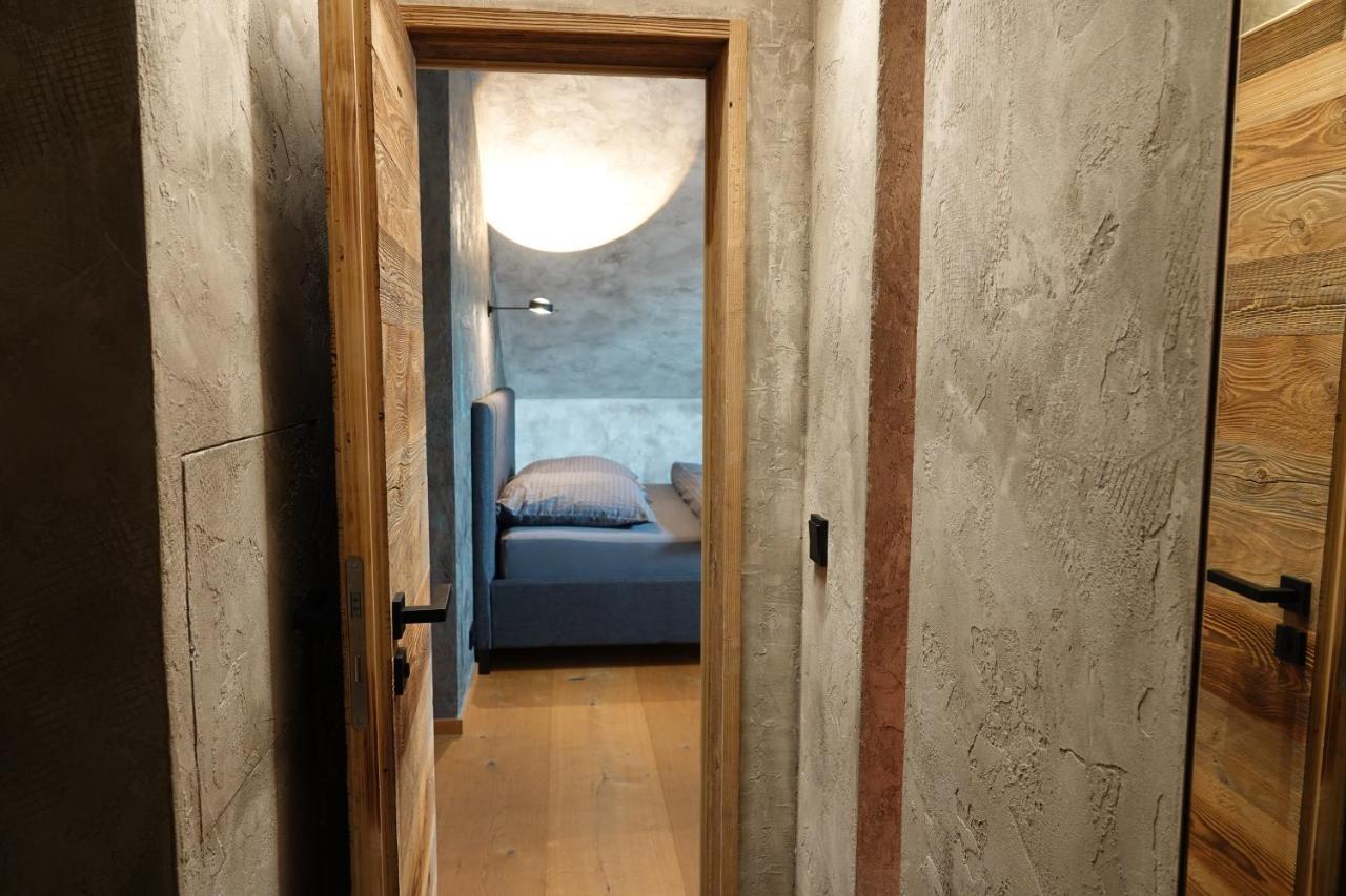 Appartement Der Extraklasse Mit Whirlpool Roding Exteriér fotografie