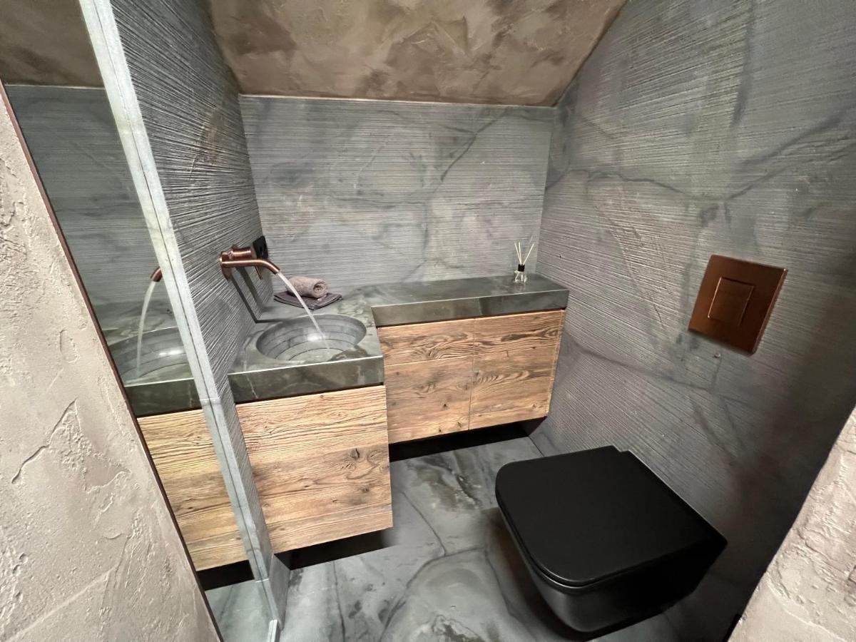 Appartement Der Extraklasse Mit Whirlpool Roding Exteriér fotografie